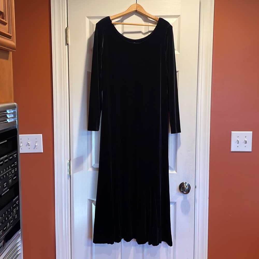 Night Way Collections Black Velvet Midi Dress Sz 14